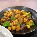 中華料理 しみずや - 椎茸と鳥肉の炒め