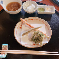 京都祇園 天ぷら八坂圓堂 - 諸子、人参、人参菜