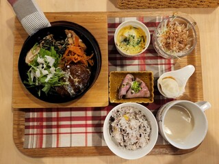 ボブズカフェ うまごやコペ - Bob'sプレート(1320円)