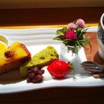 遊の丘 - 十割蕎麦、箸休め付のプチデザートとコーヒー(R2.4.2撮影)