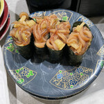 根室花まる - イカニラ軍艦　シャッキシャッキ‼️