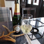 ブラッスリー ラルドワーズ - CHAMPAGNE ALFRED GRATIEN BRUT