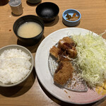 とんかつ いなば和幸 - おかわりご飯としじみ汁。ここからランチ第2幕が始まる（笑）