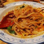 笑仁。 - 汁なし担々刀削麺