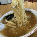 小政食堂 - 細麺　縮れ麺