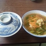 Suehiro Shokudou - 他人丼とあんかけうどん。蓋が嬉しい。二品でお腹一杯