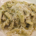 トラットリア 29 - 【‘13.5.29イベント】　「自家製カサレッチェ　　ズッキーニのラグー」：プリッとツルッと、心地よい食感♪初夏の瑞々しい青さと仄かな甘さがとろ～ん。。。