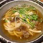 麺匠の心つくし つるとんたん - 牛肉時雨煮と蕪
            餡かけのおうどん