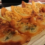 塚口餃子酒場 満太郎 - 焼き肉、野菜餃子