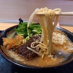 ラーメン横綱 - 麺リフト