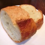 ≪'13/06/27撮影≫木戸シェフ自慢 本日のスペシャリテ 1000円 のパン