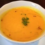 ヴィアート - ≪'13/06/27撮影≫木戸シェフ自慢 本日のスペシャリテ 1000円 の鹿児島産パンプキンのポタージュ