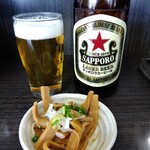 中華麺房 東龍 - 実は先発☆は「サッポロビール(中瓶)」が登坂⤴嬉しいサービスオツマミで喉を潤します(*^_^*)v
