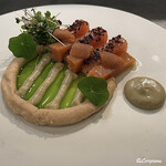 カーサ・デル・チーボ - 桜鱒のマリナータに載せられた鱒子に歓喜