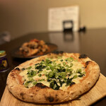 Scirocco - 野沢菜のピザ