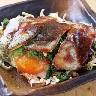 We offer authentic Okonomiyaki with a choice of 6 types and local Hiroshima Local Cuisine.