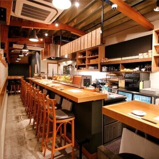 大人っぽい雰囲気が漂う店内♪