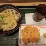 Hanamaru Udon - かけ小、4種野菜のかき揚げ