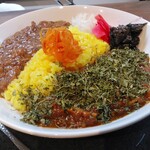 びーどろ実生庵 - あいがけカレー