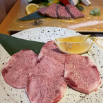 近江牛神戸牛 焼肉 肉魂 - 