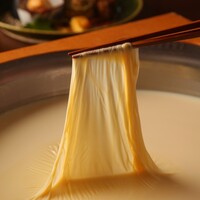 2種の豚肉食べ比べ＊ゆば尽くし【水明ーSUIMEIー】