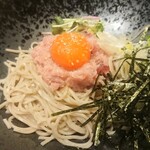 蕎麦と天ぷら やまうち - ネギトロまぜそば