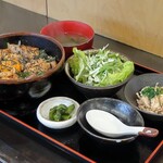 Tori Yakiniku Shimantoya Jirou - 鳥焼肉スタミナ丼定食(並)