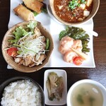 Ajian Dainingu En - 4種プレートランチ1518円