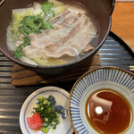 魚松 - 鹿児島県産黒豚入り湯豆腐　750円