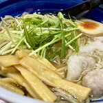 Tori Wakamaru - ワンタン麺　あっさり塩