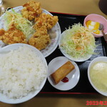 楽楽 - 若鶏の唐揚げ定食　900円(税込)