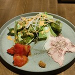 104KITCHEN - 料理写真:サラダ＆前菜