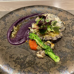 八重洲 steak & seafood 鉄板焼き 一心 - 鮑の鉄板焼き、紫芋のペースト、香草と柚子とバターソース