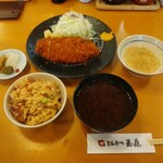 Tonkatsu Tamafuji - 熟成ロースかつ定食 180g
