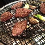 肉焼 ハラミ タン テール 兼条 - 