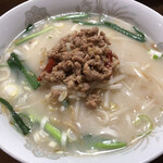 龍神館 - ラーメンセット(¥550)の豚骨台湾ラーメン