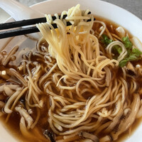 涵梅舫 銀座店 - 麺は細目のストレート