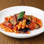 [HOT] Penne “Arrabbiata” with fried eggplant