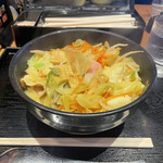 カレーうどん 千吉 - 料理写真:野菜たっぷりちゃんぽんカレーうどん（全粒粉麺）950円＋30円