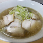 本格手抜きめし処 みんなのあじと - 塩チャーシュー麺