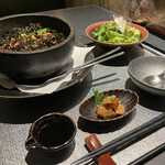 Nagoya Yakiniku Kiraku - 石焼きビビンバセット　サラダ、小鉢つき