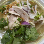さいとう食堂 - 【フォーボー】鶏肉のお出汁とハーブの香りが美味しい。