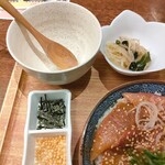 魚豊 - 大盛り御飯でもお茶漬けセットでぺろり