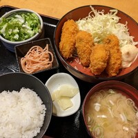 ごちそう家 ぽん太 八丁堀店 - カキフライ定食　@1000