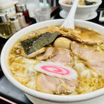 弘前軒 - チャーシューワンタン麺 中盛り