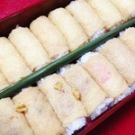 呼きつね - 上段はふつうの。下段 左が胡桃、右が明太子