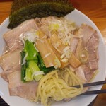 らーめん入間 - チャーシュー麺大盛