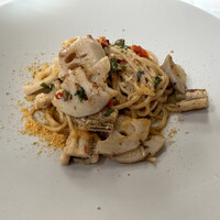 RESTAURANT DAZZLE - 自家製石臼挽き小麦のスパゲッティ　炙り穴子と蓮根　ドライ・トマトとアーリオ・オーリオ　カラスミ仕上げ