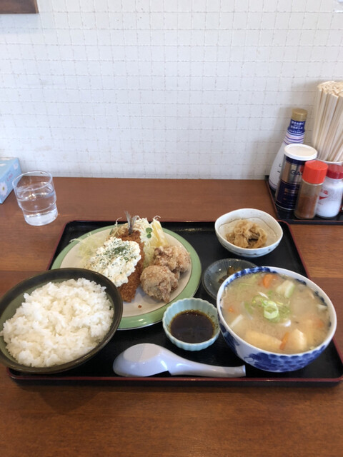 ごはん職人六兵衛 - 本楯（食堂）の写真