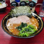 麺家 紫極 - 斜に構えて。